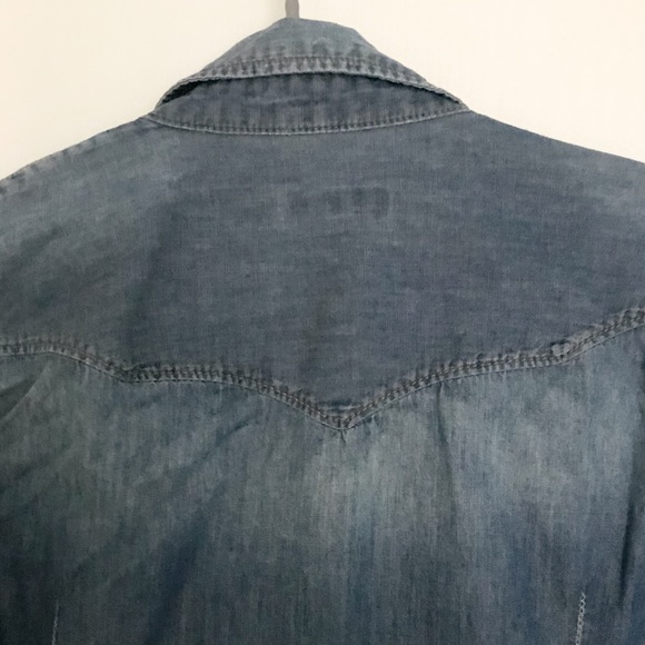 Chambray shirts with tick buttons - Picture 6 of 7